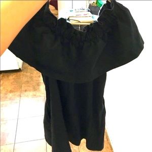 Off the shoulder Cute black dress.